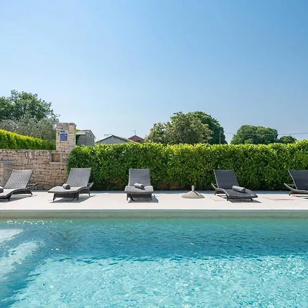 Campagna Hébergement de vacances *